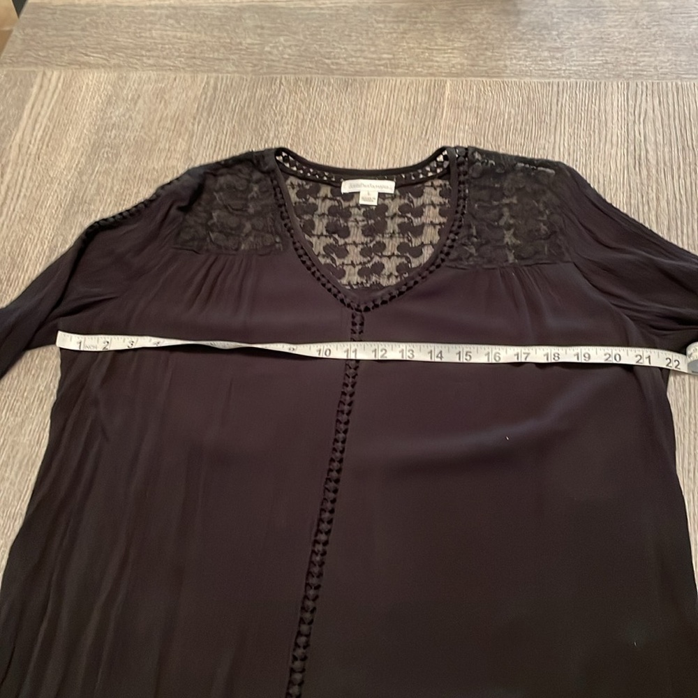 Women’s top - Picture 8 of 9